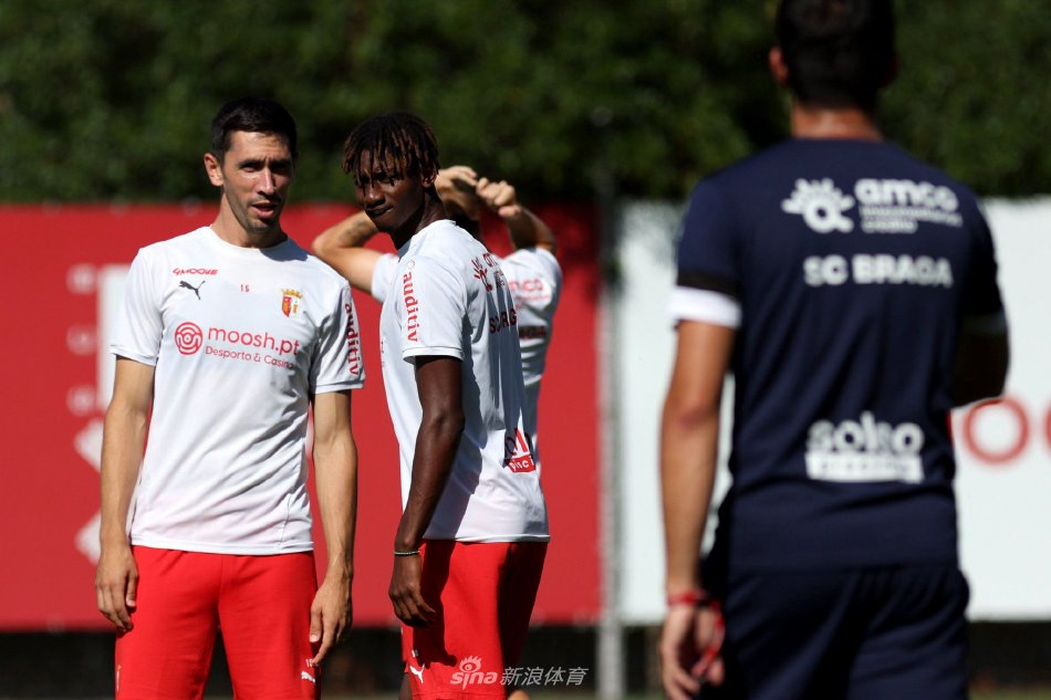 准的多元性 准的多元性