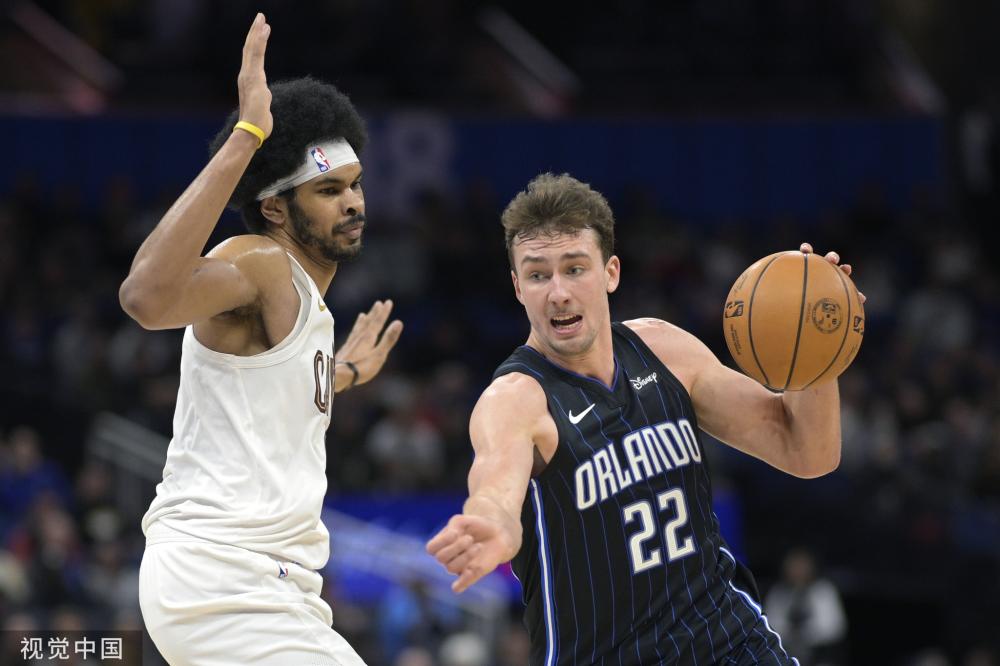 型内线著称 型内线著称