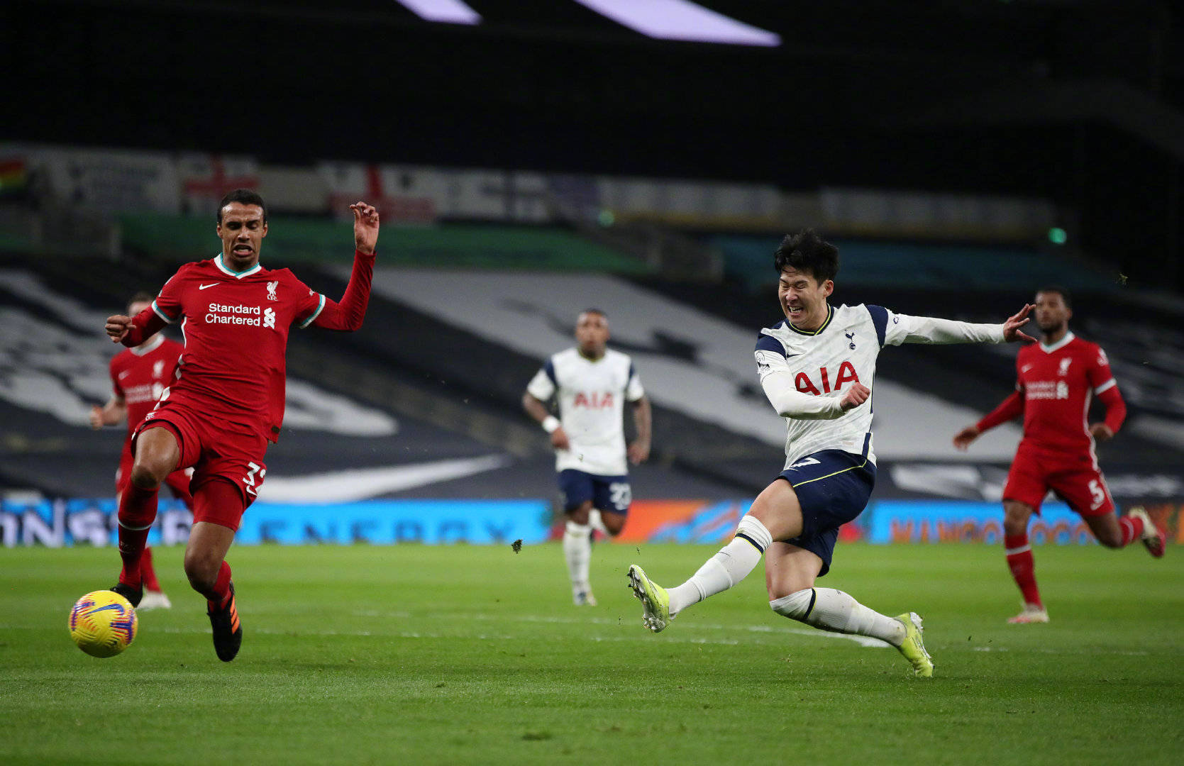 队也在伺机 队也在伺机